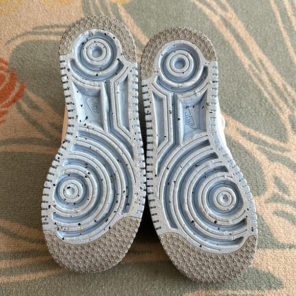 Nike Air Women’s Size 7 - Picture 5 of 7